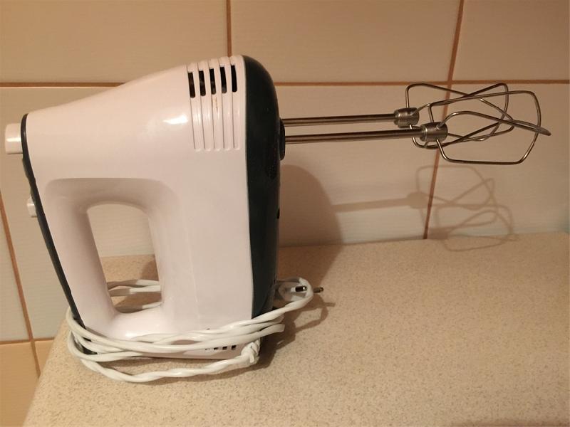 Mikser elektryczny z dwoma końcówkami