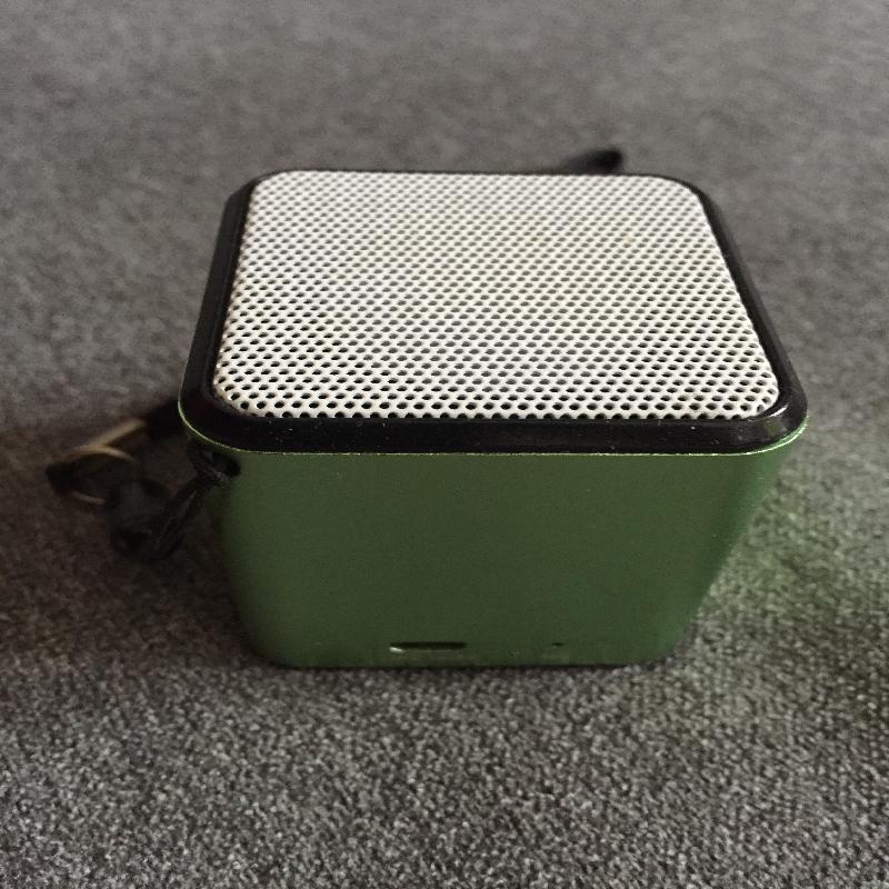 Głośniczek na bluetooth