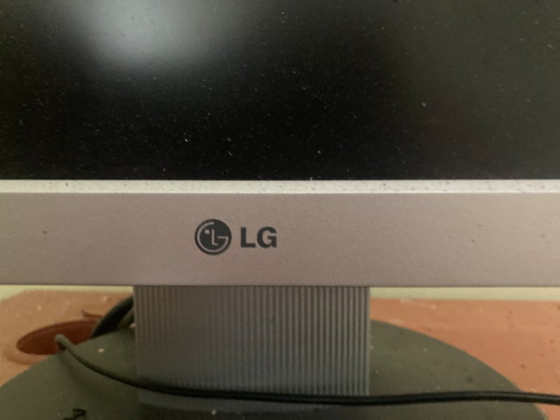 Monitor LG - 02 Monitor LG - 02