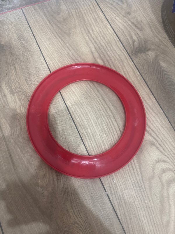 Frisbee - 01 Frisbee - 01