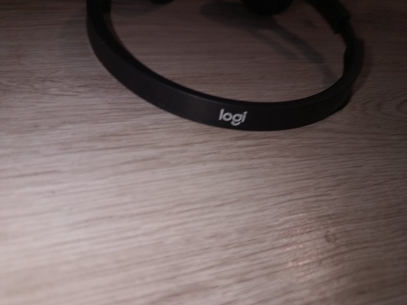 Słuchawki z mikrofonem LOGI - 01 Słuchawki z mikrofonem LOGI - 01