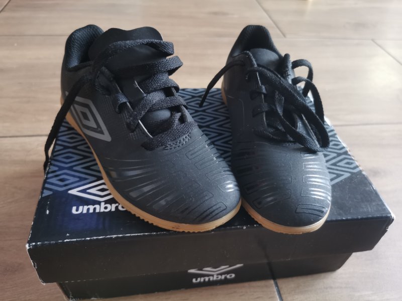 Buty Piłkarskie Umbro - 01 Buty Piłkarskie Umbro - 01