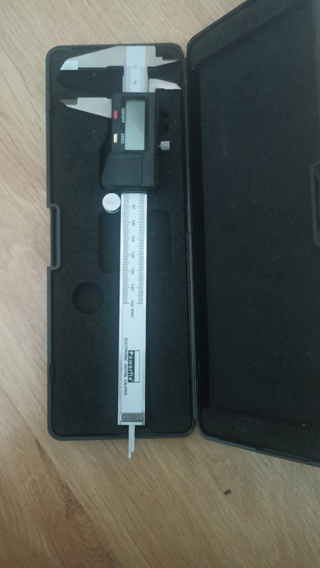 Oddam sufniarke elektroniczną . - 02 Oddam sufniarke elektroniczną . - 02