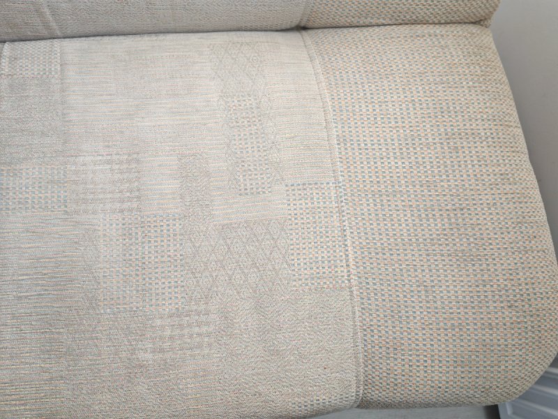 Wersalka rozkładana z pojemnikiem na pościel - 02 Wersalka rozkładana z pojemnikiem na pościel - 02