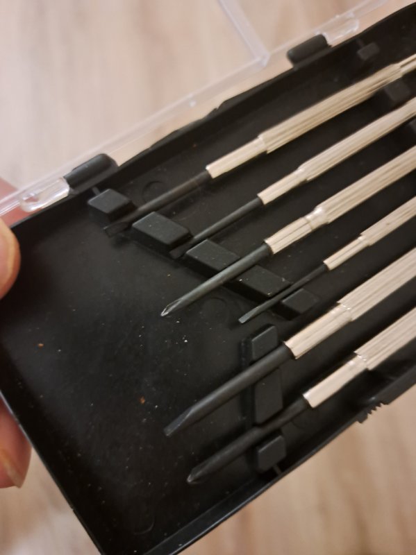 Zestaw śrubokręty do otwierania laptopa - 02 Zestaw śrubokręty do otwierania laptopa - 02