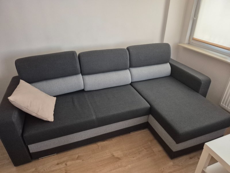 Oddam za darmo komplet mebli.