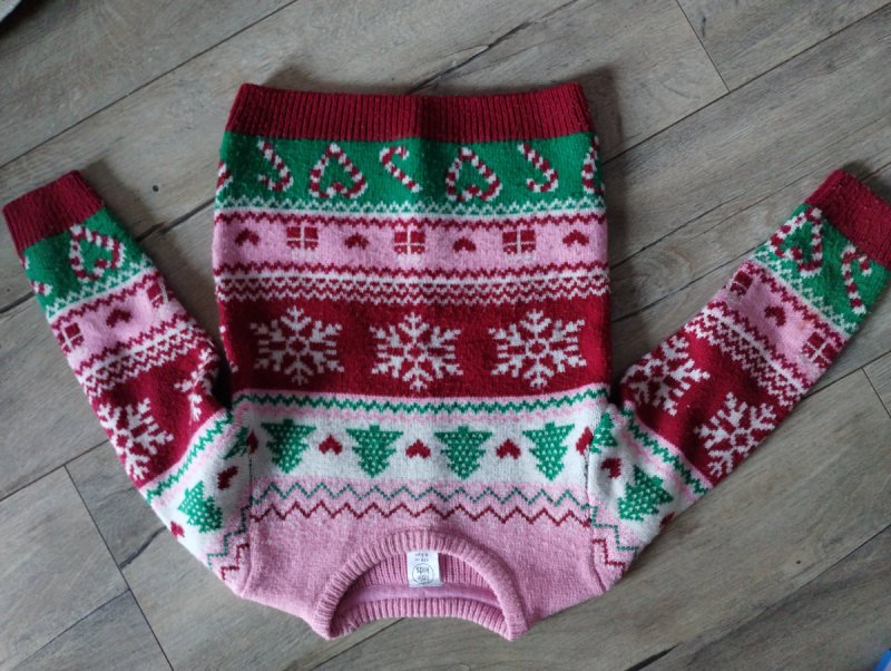 Sweterek świąteczny 110 - 03 Sweterek świąteczny 110 - 03