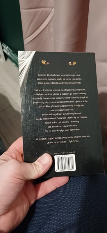 Książka A. Sapkowskiego Wieża jaskółki Wiedzmin - 01 Książka A. Sapkowskiego Wieża jaskółki Wiedzmin - 01