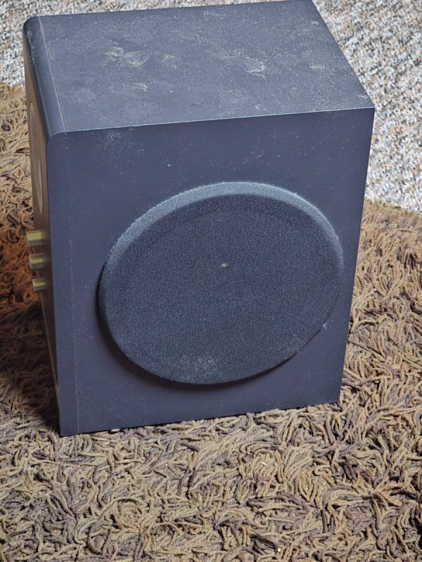 Glosnik - 02 Glosnik - 02