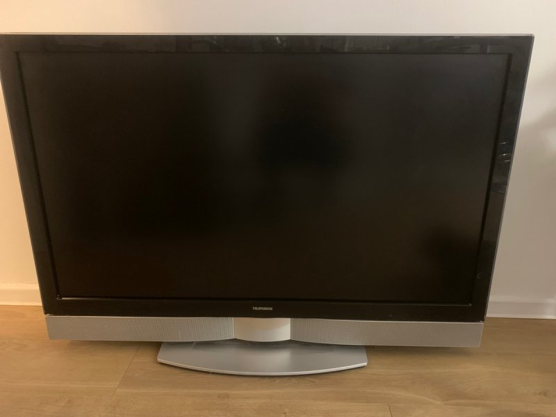 Oddam za darmo telewizor telefunken brak pilota .