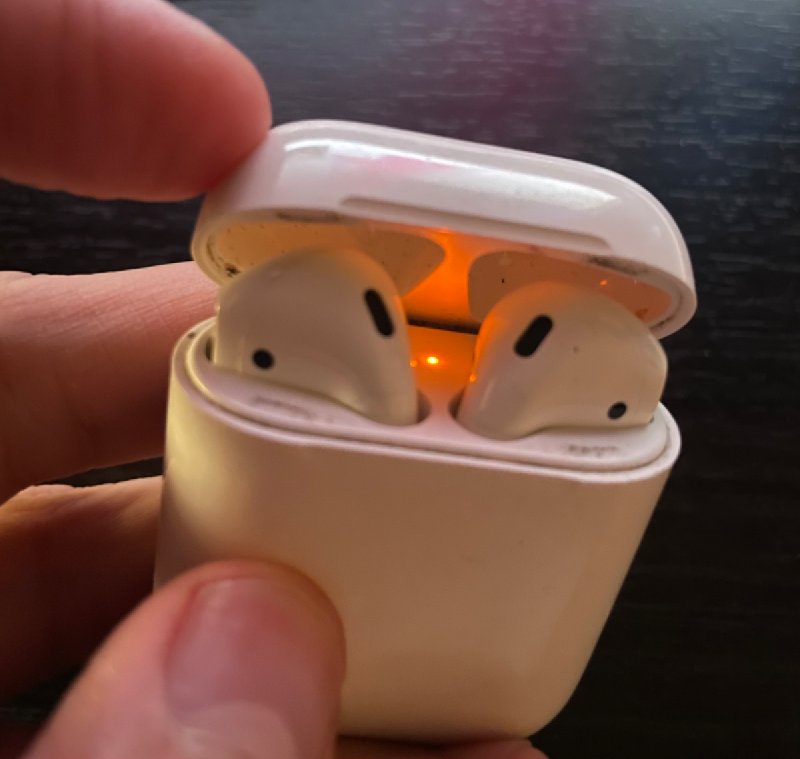 Oryginalne słuchawki AirPods Apple oddam za darmo - 02