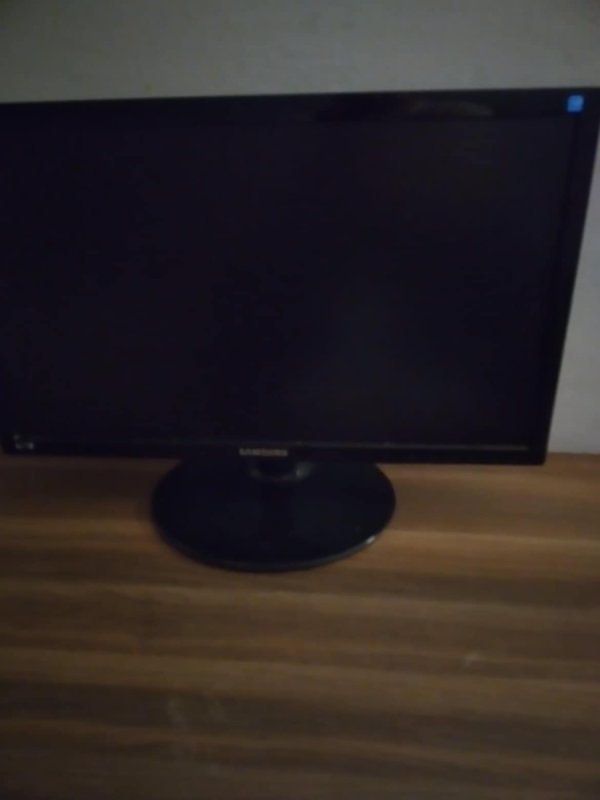 Oddam monitor firmy Samsung