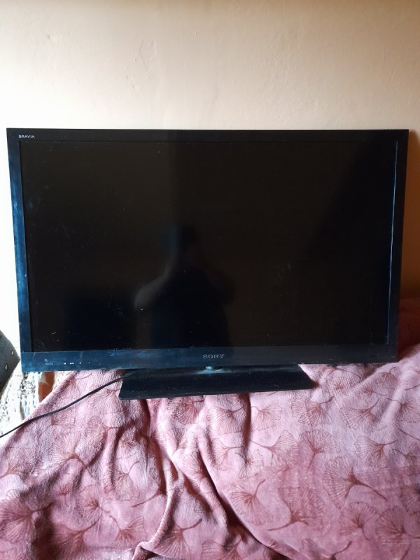 Oddam telewizor marki Sony