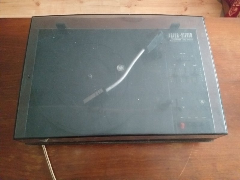 Gramofon Artur - 01