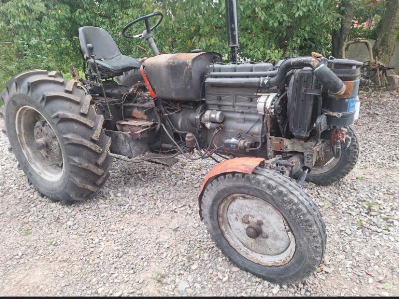 Traktor Ursus c 330
