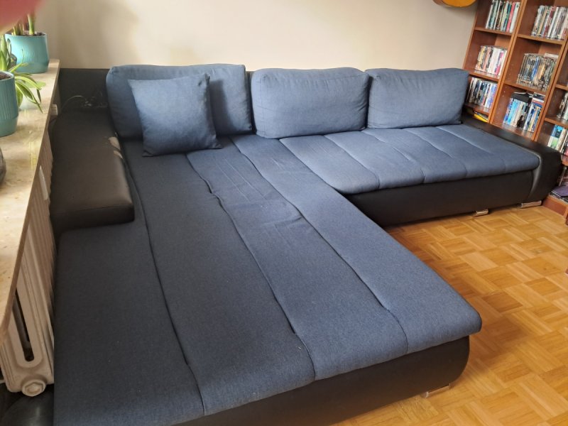 Duży narożnik z funkcją spania. - 03