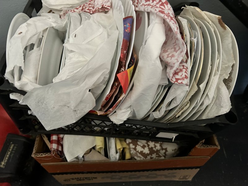 Oddam talerze, kubki, szklanki