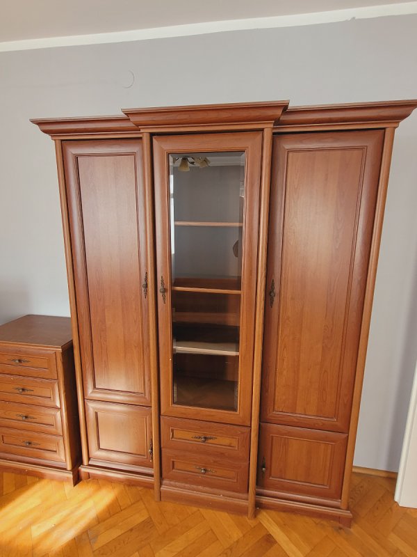 Oddam za darmo komplet mebli pokojowych