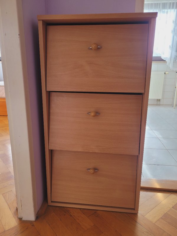 Oddam za darmo szafkę na buty