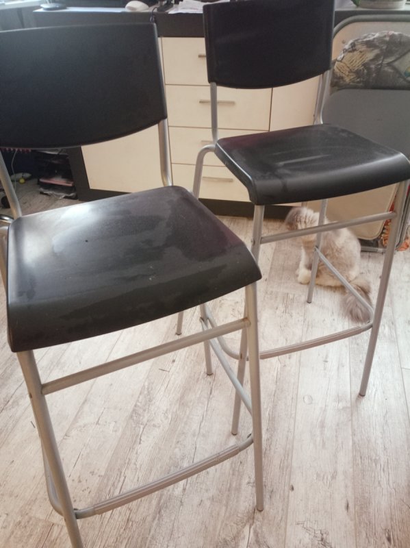 Oddam krzesła barowe 2 szt