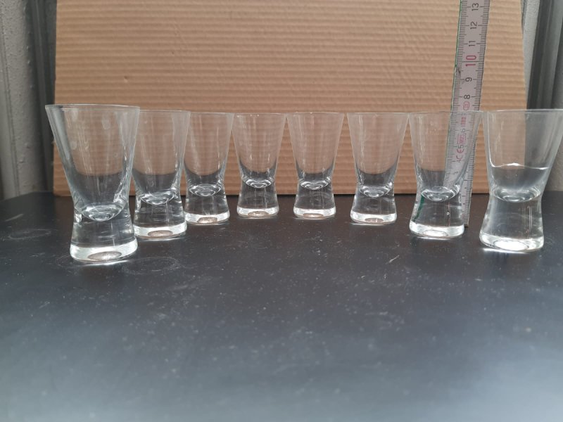 Kieliszki wódki - 01