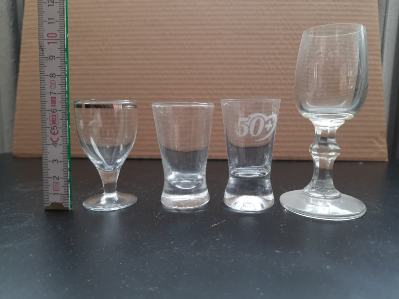 Kieliszki wódki - 05