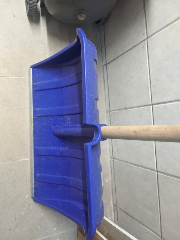 Łopata do śniegu - 02