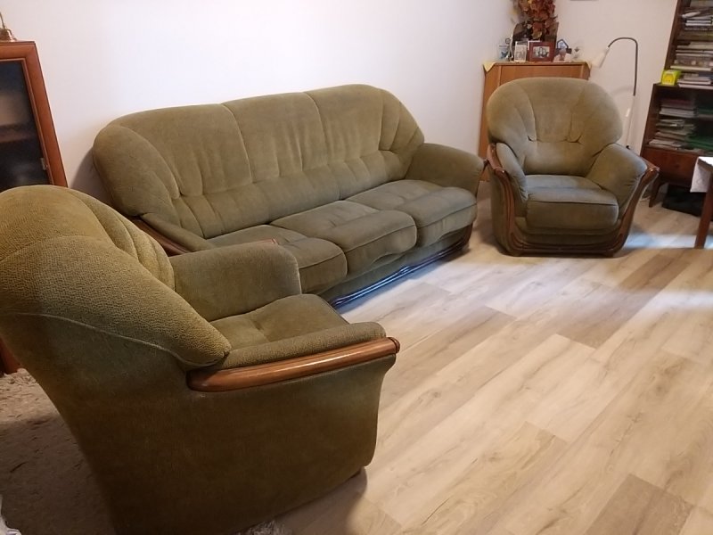 Oddam zestaw mebli knapotapczan i dwa fotele - 02 Oddam zestaw mebli knapotapczan i dwa fotele - 02