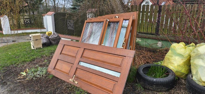 Oddam za darmo drzwi i okna w bardzo dobrym stanie