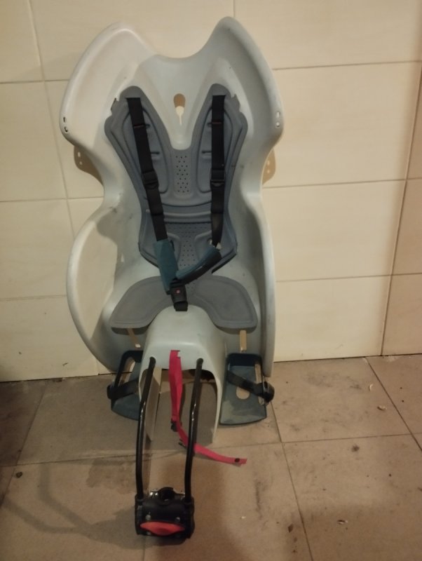 Oddam fotelik dziecięcy