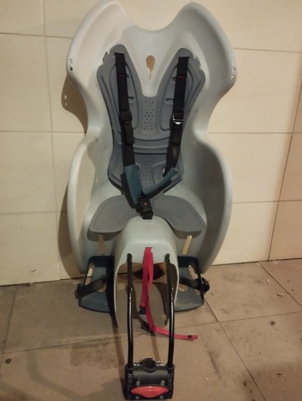 Oddam fotelik dziecięcy - 01