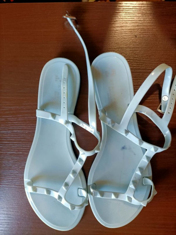 Oddam buty - 02