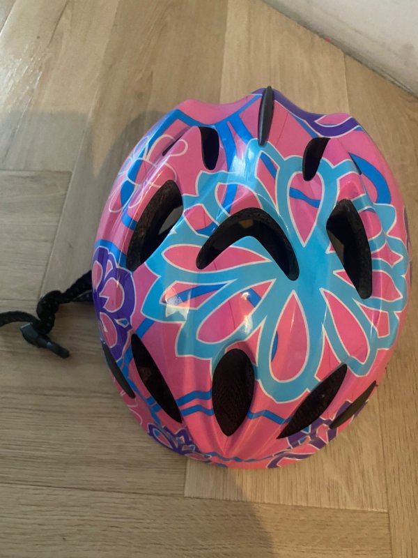 Oddam kask ochronny - 02